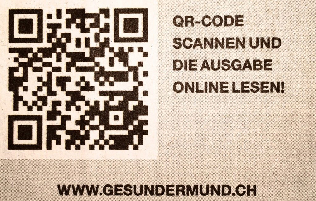 Codice QR in una rivista con spiegazione e URL